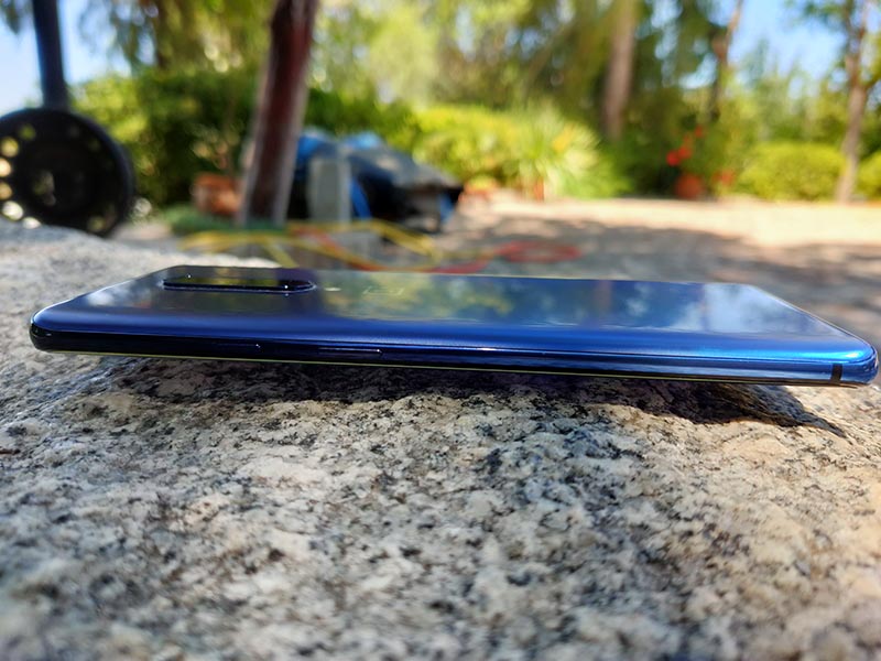 OnePlus 7 Pro lateral