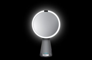 Vista frontal espejo Sensor Mirror Hi-Fi con Alexa