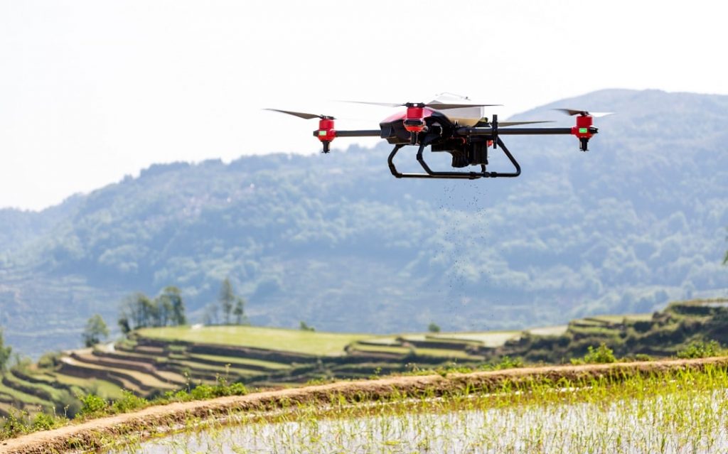 Drones agrícolas de XAG en campos de China