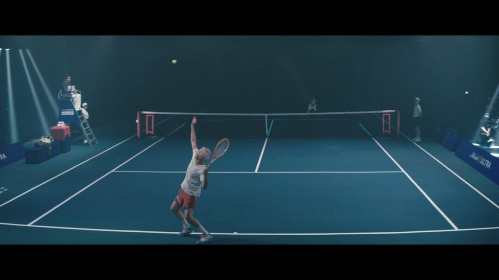 McEnroe vs McEnroe jugando al tenis